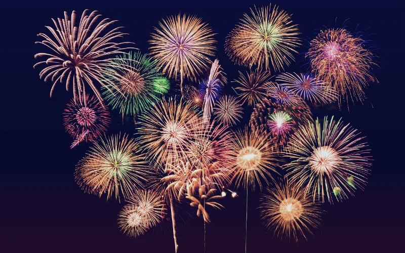 感謝の光、夜空へ