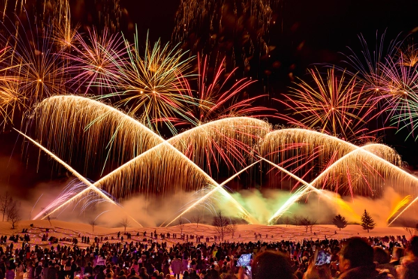 越後妻有雪花火　ベルナティオゴルフコースで開催