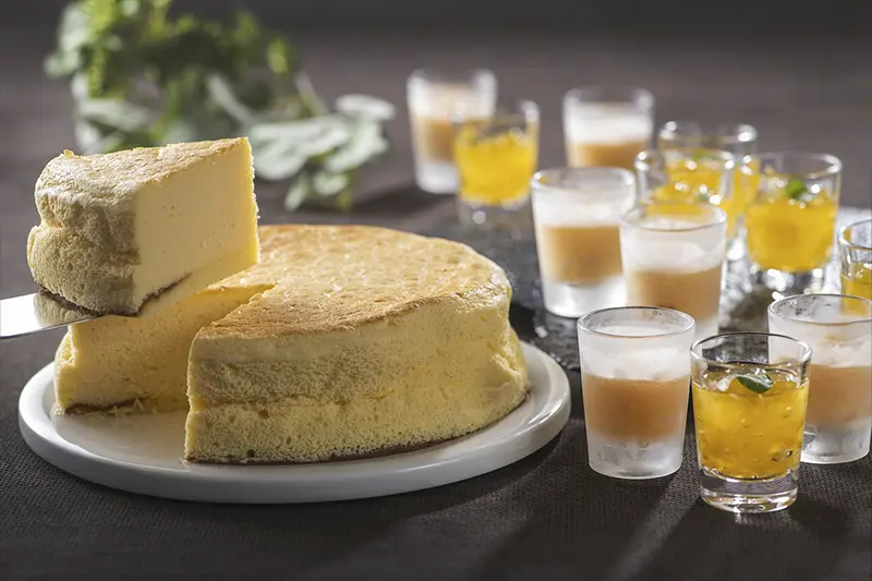 佐渡乳業のクリームチーズを使ったスフレチーズケーキ